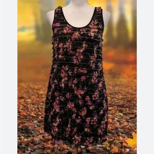 VINTAGE Free People Floral Print Tiered Ruffle Dress. Size Medium.